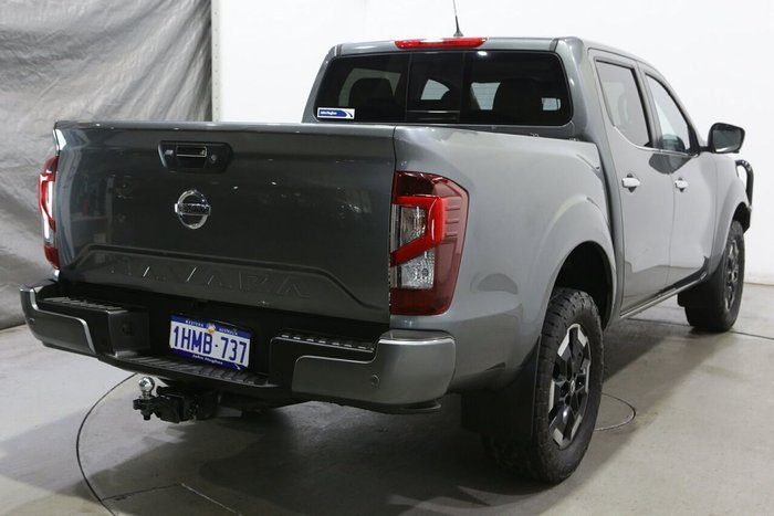 2021 Nissan Navara ST-X