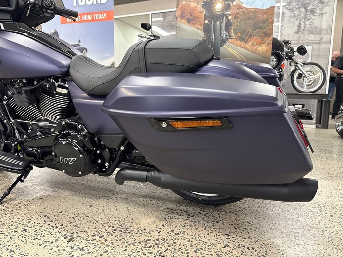 2025 Harley-Davidson Street Glide 117 (FLHX) Touring Purple