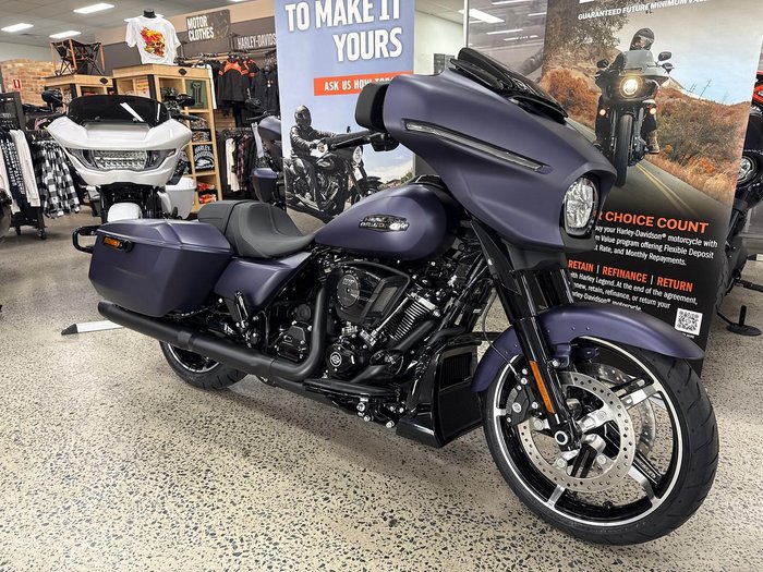 2025 Harley-Davidson Street Glide 117 (FLHX) Touring Purple