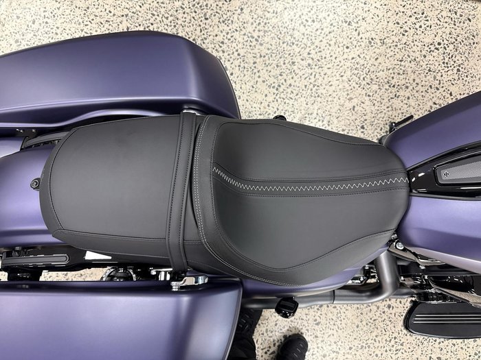 2025 Harley-Davidson Street Glide 117 (FLHX) Touring Purple
