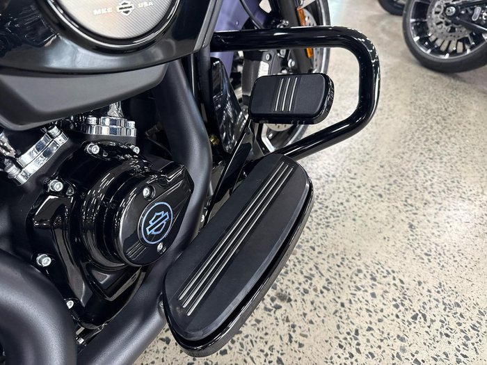 2025 Harley-Davidson Street Glide 117 (FLHX) Touring Purple