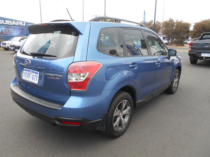 2014 Subaru Forester 2.5i Luxury