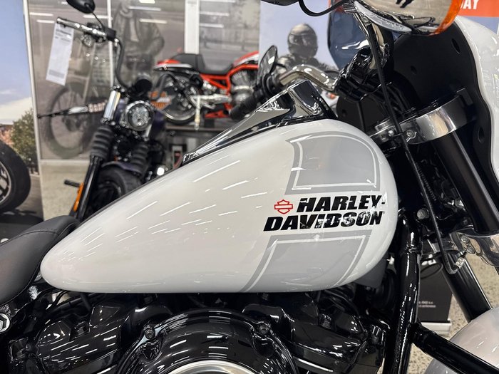 2021 Harley-Davidson Sport Glide 107 (FLSB) Softail White