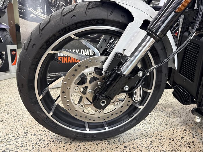 2021 Harley-Davidson Sport Glide 107 (FLSB) Softail White