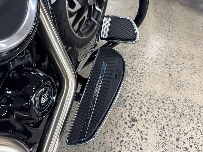 2021 Harley-Davidson Sport Glide 107 (FLSB) Softail White