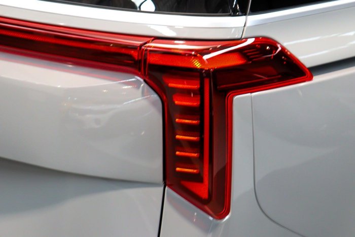 2025 Kia Carnival Sport+ HEV