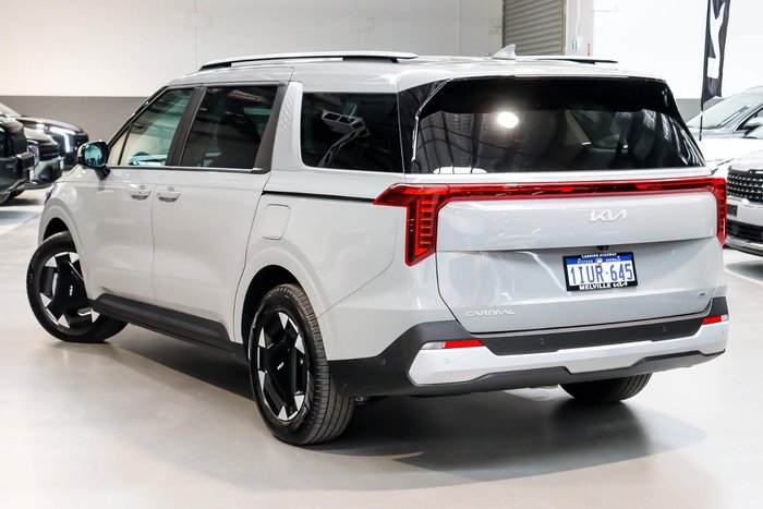 2025 Kia Carnival Sport+ HEV