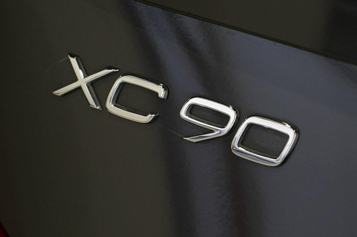 2023 Volvo XC90 Recharge Ultimate T8 Plug-In Hybrid