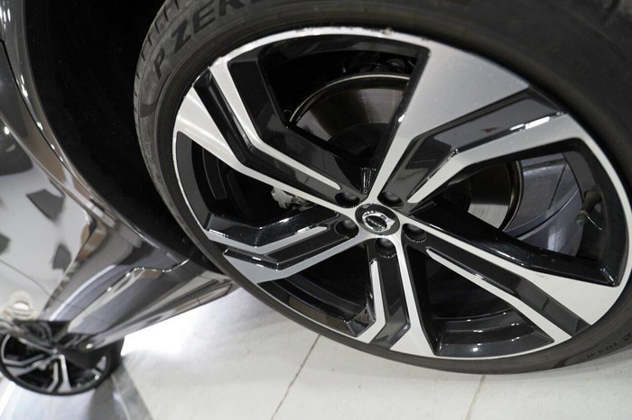 2023 Volvo XC90 Recharge Ultimate T8 Plug-In Hybrid