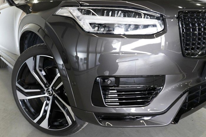 2023 Volvo XC90 Recharge Ultimate T8 Plug-In Hybrid