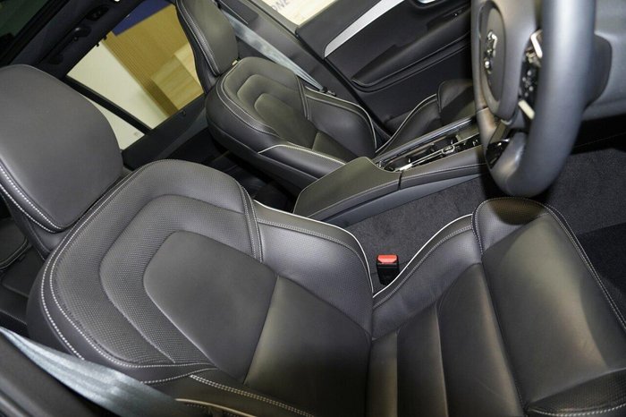 2023 Volvo XC90 Recharge Ultimate T8 Plug-In Hybrid