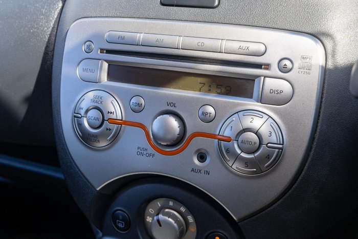 2013 Nissan Micra ST