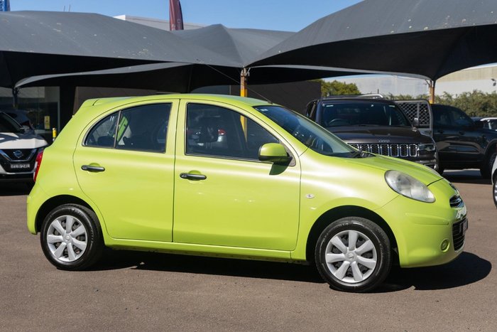 2013 Nissan Micra ST