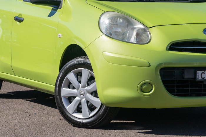 2013 Nissan Micra ST