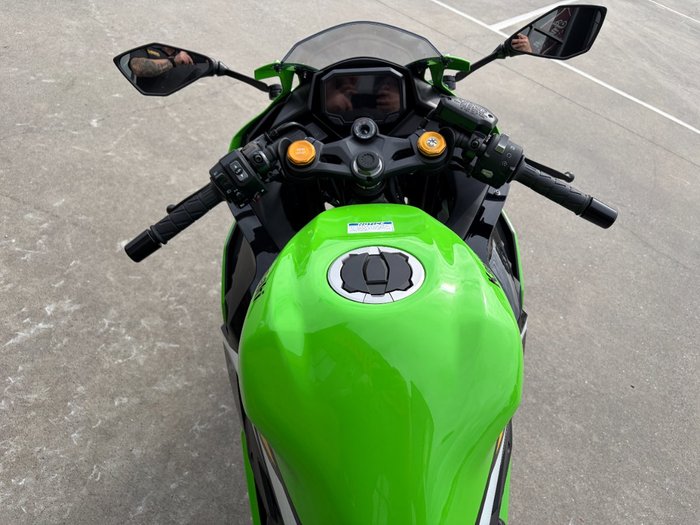 2024 Kawasaki NINJA 400 ZX-4RR KRT Green