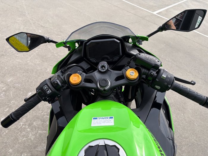 2024 Kawasaki NINJA 400 ZX-4RR KRT Green