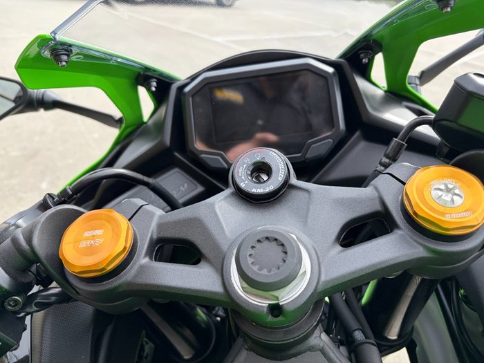 2024 Kawasaki NINJA 400 ZX-4RR KRT Green