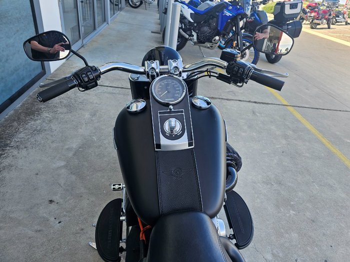 2011 HARLEY-DAVIDSON FLSTFB FAT BOY LO Black
