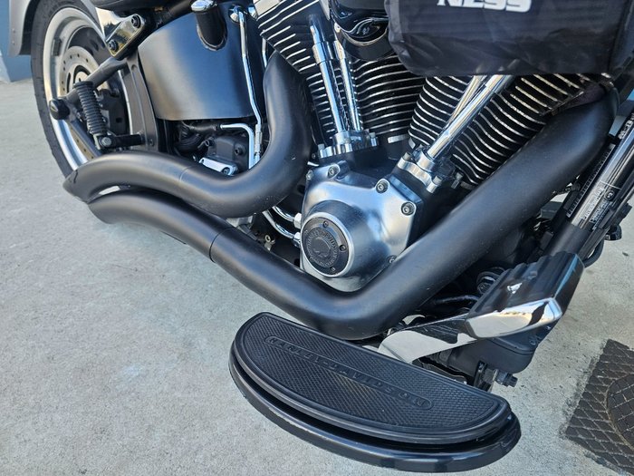 2011 HARLEY-DAVIDSON FLSTFB FAT BOY LO Black