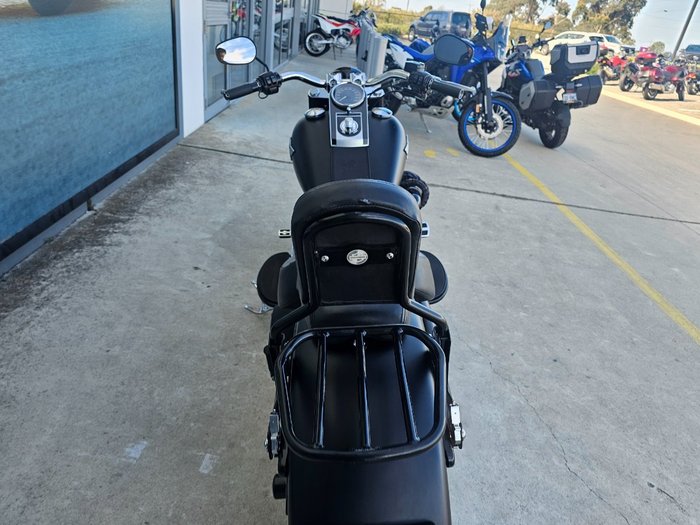 2011 HARLEY-DAVIDSON FLSTFB FAT BOY LO Black