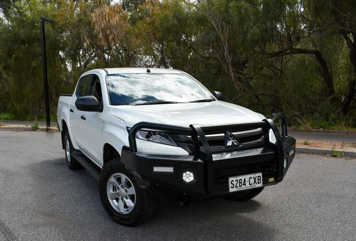 2023 Mitsubishi Triton GLX+