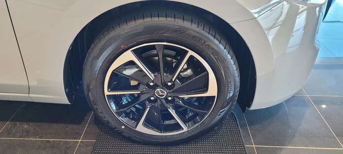2025 Mazda 2 G15 GT