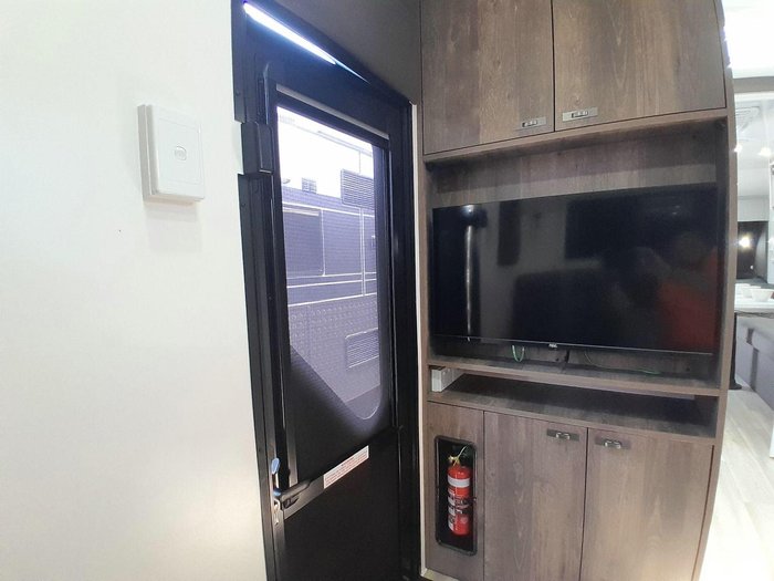 2025 Lotus Caravans Off Grid Og235sbd 23'5