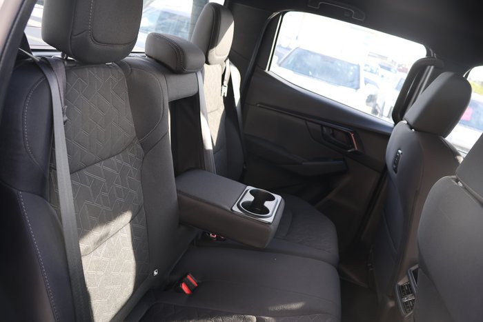 2025 Isuzu D-MAX X-RIDER
