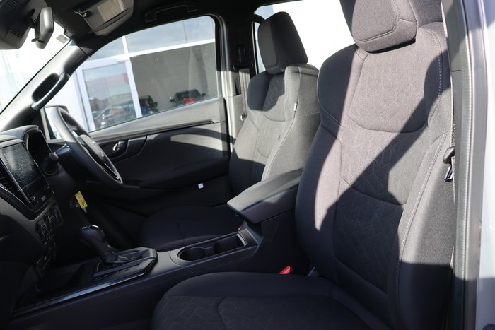 2025 Isuzu D-MAX X-RIDER