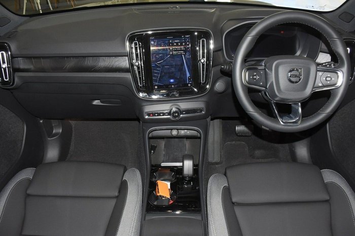 2024 Volvo C40 Recharge Twin