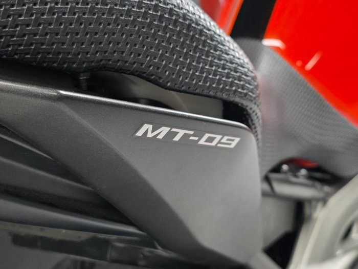 2015 Yamaha MT-09 Orange