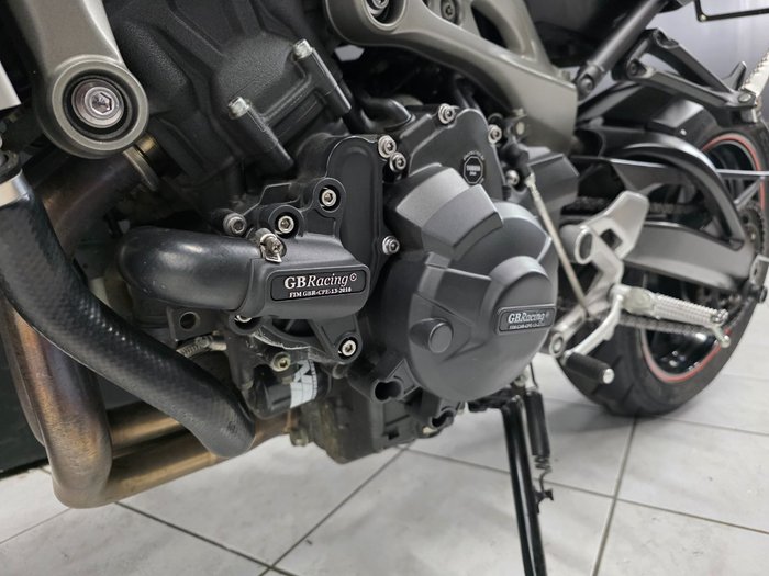 2015 Yamaha MT-09 Orange