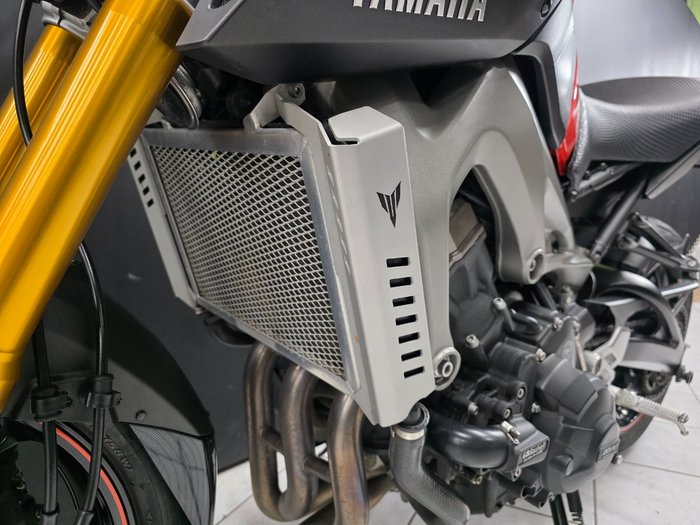 2015 Yamaha MT-09 Orange