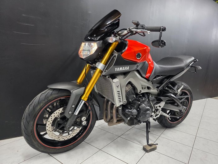 2015 Yamaha MT-09 Orange