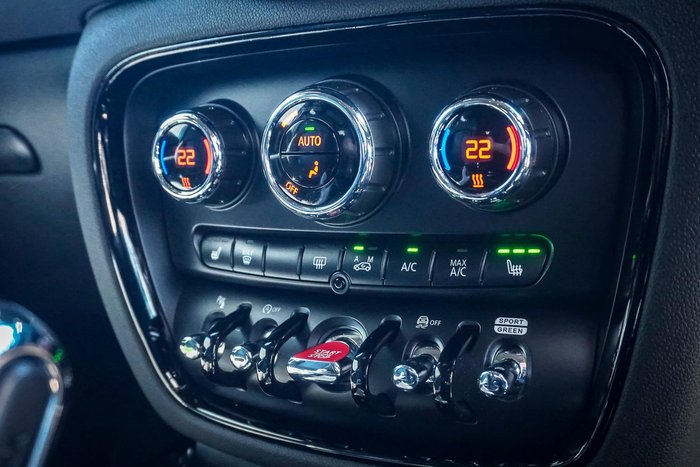 2021 MINI Clubman John Cooper Works Classic