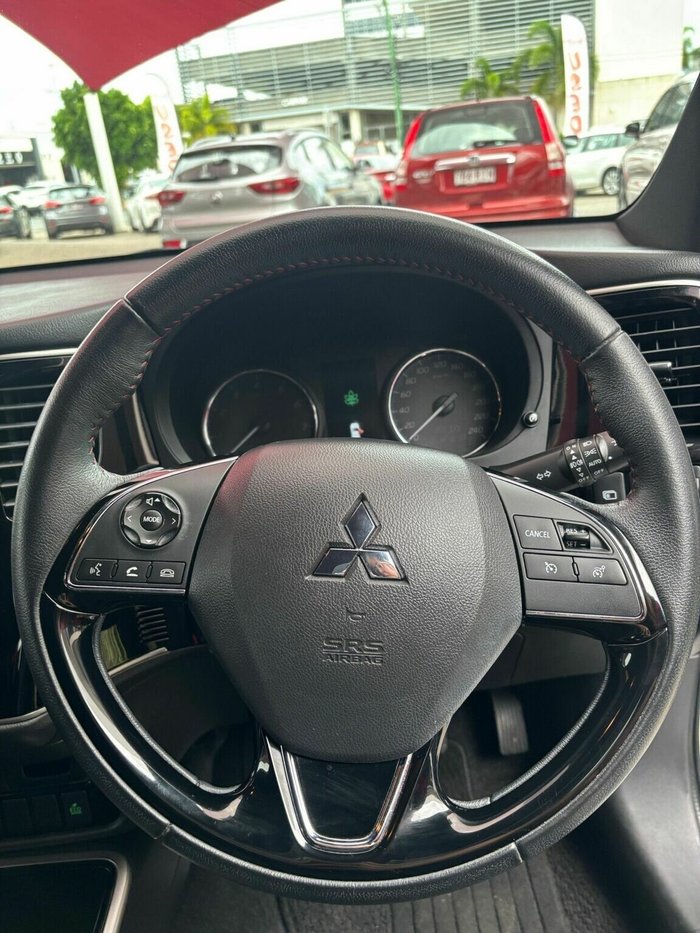 2020 Mitsubishi Outlander Black Edition