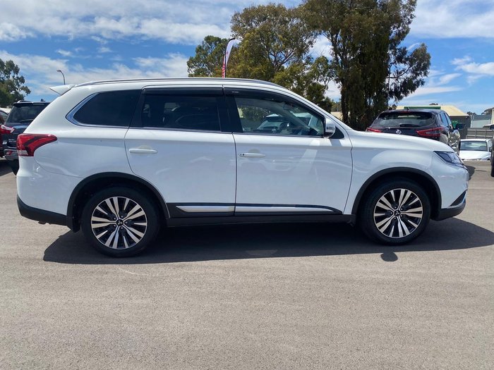 2021 Mitsubishi Outlander LS