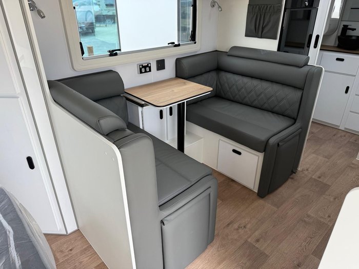2025 JB Caravans Gatorx 18'6 Fd Tandem