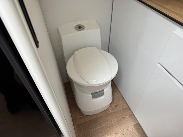 2025 JB Caravans Gatorx 18'6 Fd Tandem