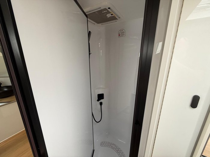 2025 JB Caravans Gatorx 18'6 Fd Tandem