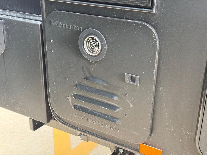 2025 JB Caravans Gatorx 18'6 Fd Tandem