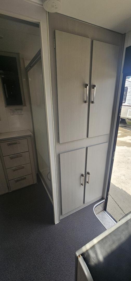 2014 Supreme Excutive 20'