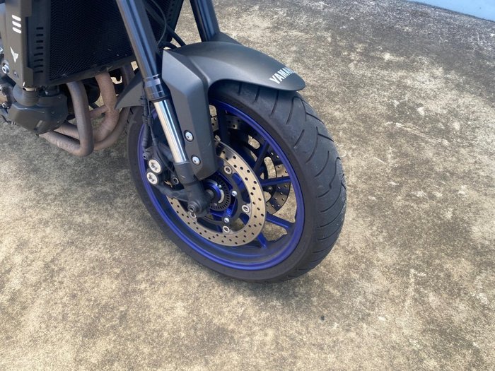 2017 Yamaha MT-09 Blue