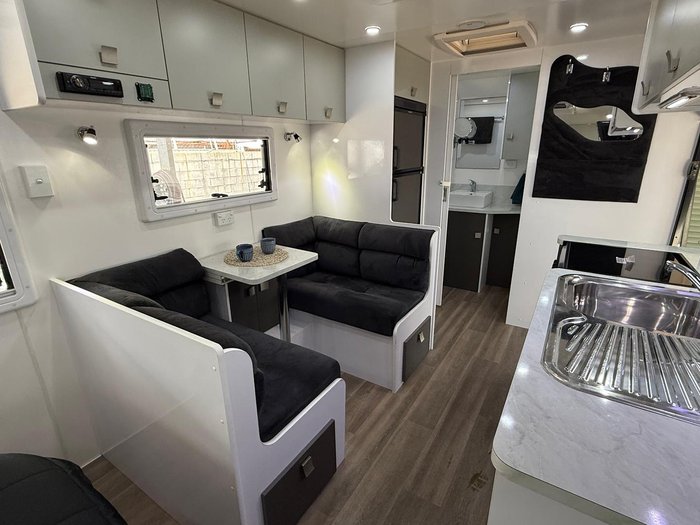 2018 Billabong Caravans Grove