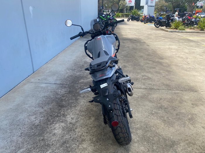 2024 Royal Enfield HIMALAYAN 450 SLATE HIMALAYAN SALT