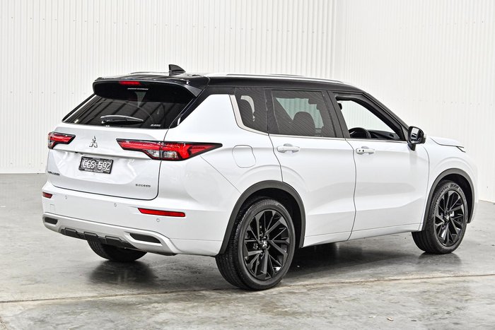 2022 Mitsubishi Outlander Exceed Tourer