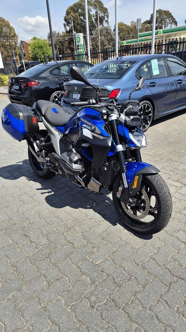 2025 BMW R 1300 R Exclusive R 1300 Blue
