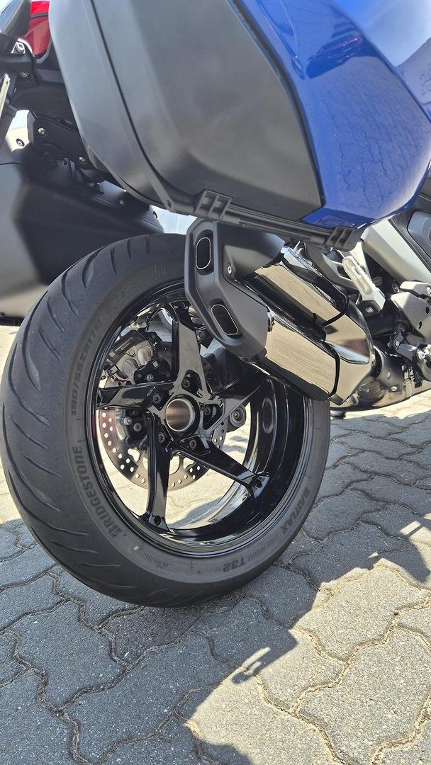 2025 BMW R 1300 R Exclusive R 1300 Blue