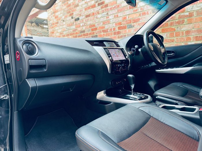 2020 Nissan Navara N-TREK D23 Series 4 4X4 Dual Range Cosmic Black