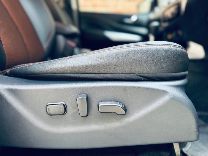 2020 Nissan Navara N-TREK D23 Series 4 4X4 Dual Range Cosmic Black